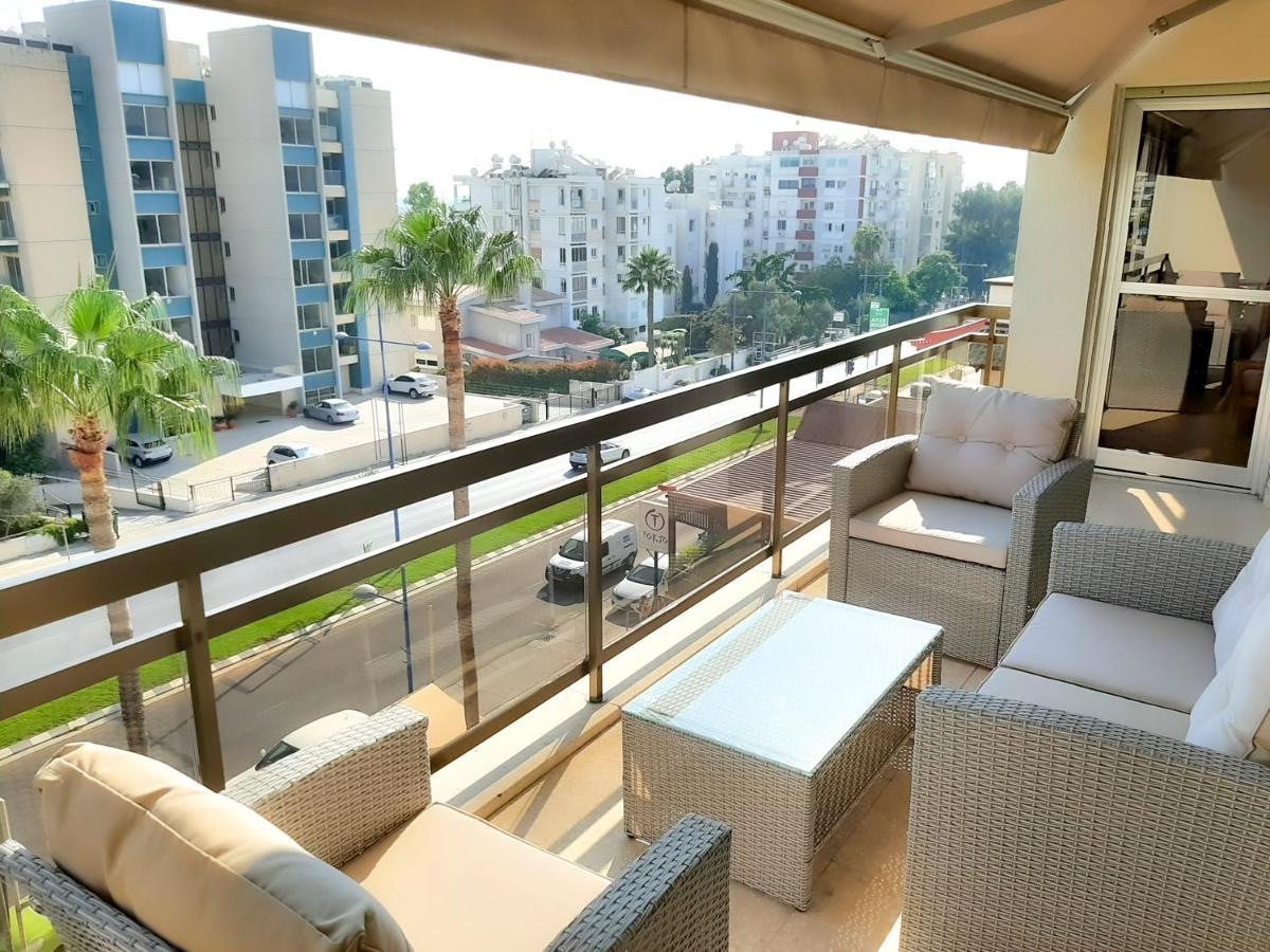Samson Sea Breeze, 3Bed Sleeps 6, Free Wifi Διαμέρισμα Λεμεσός Εξωτερικό φωτογραφία