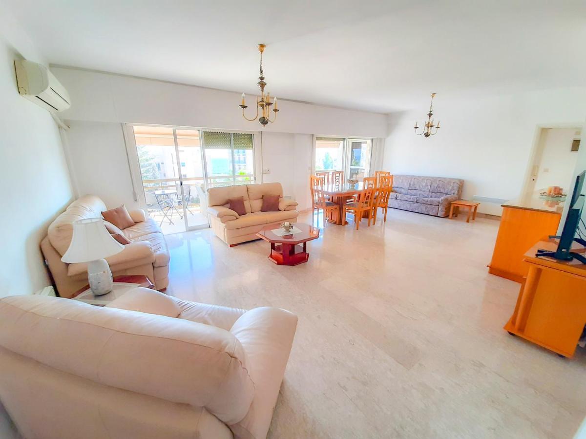 Samson Sea Breeze, 3Bed Sleeps 6, Free Wifi Διαμέρισμα Λεμεσός Εξωτερικό φωτογραφία